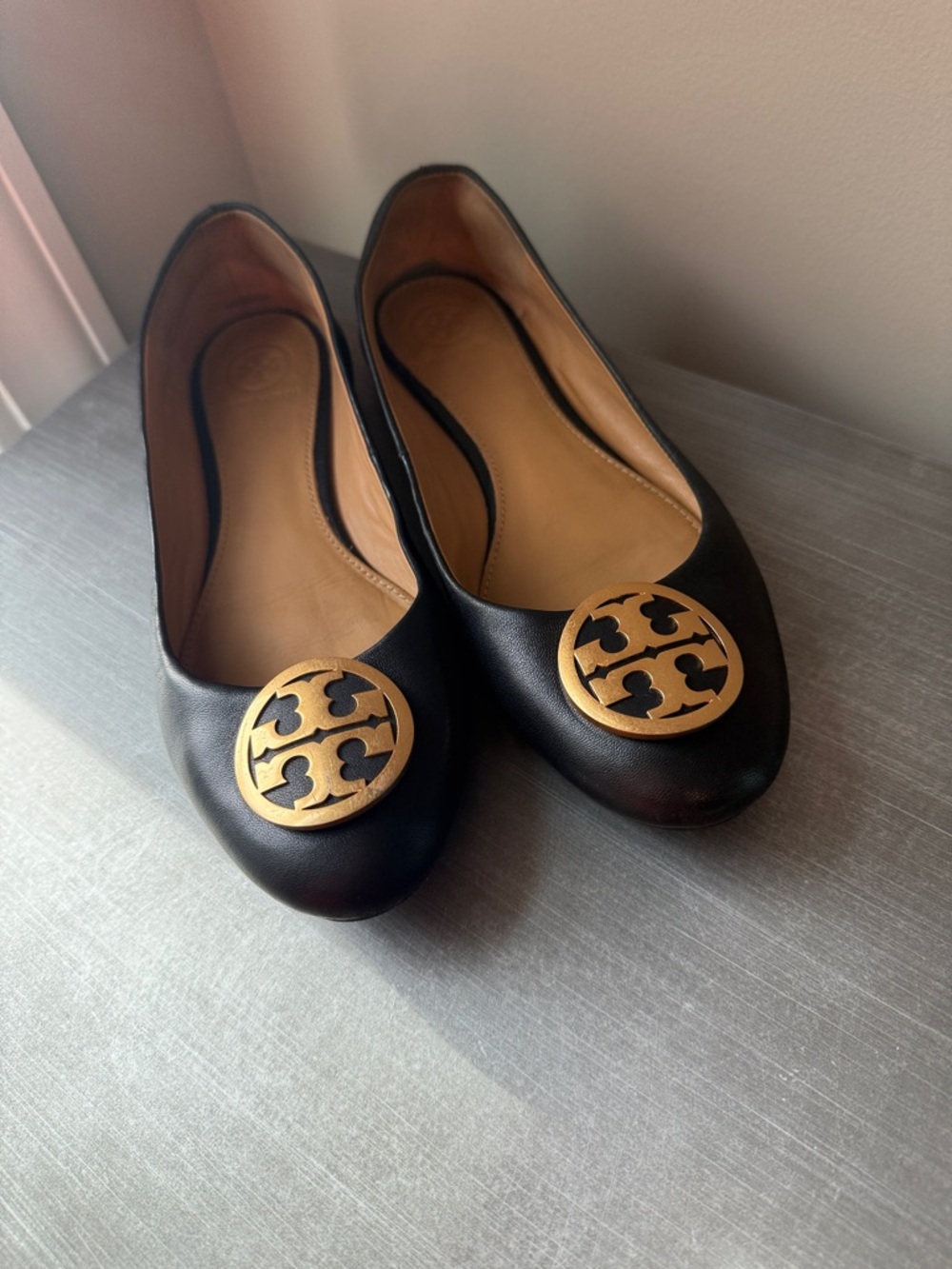 Tory Burch Black Leather Ballet Flats with Gold Logo Medallion